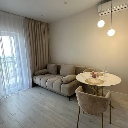 Krasnova Aparts Odessza